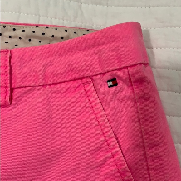 Tommy Hilfiger shorts - Picture 2 of 4